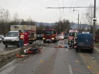 FOTO Prvá smrť motorkára: František   stratil rovnováhu, vpálil do auta v protismere!