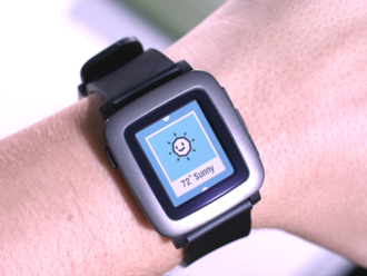 Smartwatch Pebble Time fungují s BlackBerry 10  