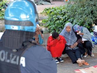 Polícia obvinila muža z prevádzačstva, utečencov vrátia späť do Maďarska