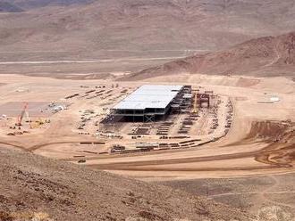 Gigafactory bude  větší budovou světa, Tesla skupuje další pozemky