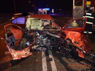 FOTO Vážnej nehody v Košiciach: Štyria zranení po zrážke s pancierovým autom