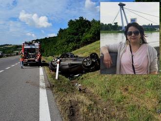 FOTO Vážna nehoda pri Trenčíne: Deväť členov dvoch rodín v nemocnici, ratovali aj tehotnú Tatianu