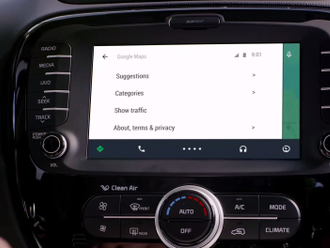 CarPlay a Android Auto: smartphone v palubní desce automobilu  