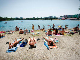 Horúčavy budú pokračovať: Výstraha tretieho stupňa, august láme rekordy