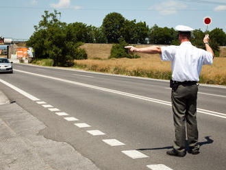 Vodiči pozor! Cesta medzi Nitrou a Vrábľami je uzavretá, hlásené sú aj ďalšie obmedzenia