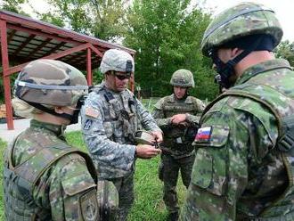 Cudzie vojsko v Spojených štátoch: FOTO slovenská armáda okupuje základňu v Indiane!