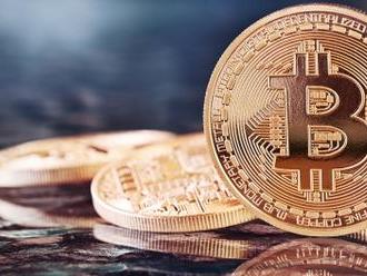 Bitcoin selhal, piráti nezabránili rekordům v kinech a Yahoo stále v problémech  