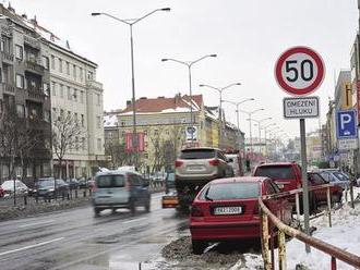 Úleva pro pražské řidiče: Kritizovanou padesátku na magistrále nahradí 80 km/h