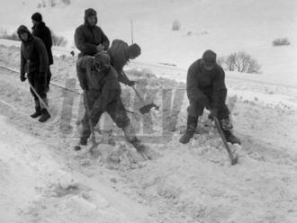 FOTO najväčších kalamít Slovenska v minulom storočí: Takto vyzerala pravá slovenská zima!