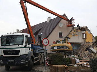 Do domu strachu v Kladně nepřijel statik, rozbořenina stále ohrožuje okolí