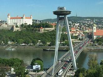 České internetové uzly vtrhly na Slovensko. Jak se NIXu a Peeringu po roce daří?