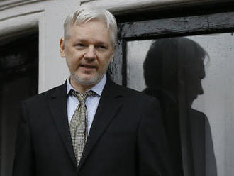 Assange vyslýchají v Londýně kvůli znásilnění. Spiknutí, brání se šéf WikiLeaks