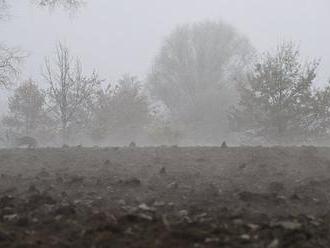 Čeká nás pošmourný a deštivý víkend: Na sníh či jasnou oblohu zapomeňte