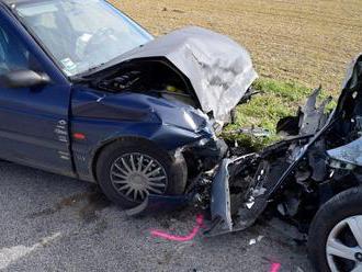 Vážna nehoda v okrese Bardejov: Pri nehode sa zranilo najmenej päť ľudí, dvaja neprežili