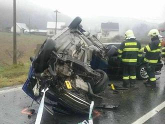 FOTO Desivá bilancia zrážky Fabie a BMW pri Bardejove: 2 dospelí mŕtvi, ženy bojujú o život