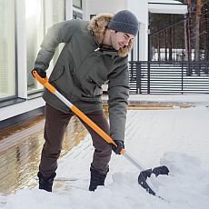 Nezničte si záda hned při první sněhové nadílce