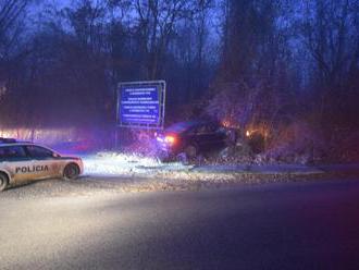 FOTO Dramatická policajná naháňačka: Muža na Audi zastavila až streľba, nehoda a airbag!