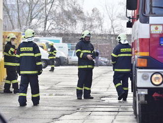 V Praze hořela bývalá tiskárna: V troskách našli tělo