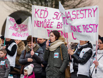 Nastal deň D, nemocnice v kríze: Stovky sestier naplnili hrozby, situácia je vážna