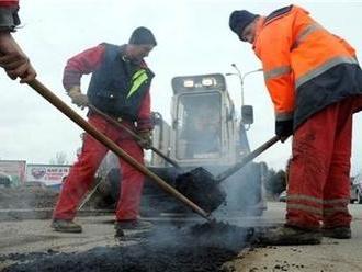 Bratislava chce do júla opraviť 37 kilometrov kľúčových ciest a ulíc