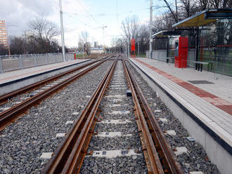 Na Štúrovej testovala električka aj široký rozchod. Pritom ho nikdy nevyužijú