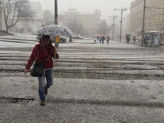 V Česku bude opět silně sněžit. Na horách napadne až 20 centimetrů sněhu