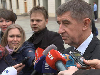 Babiš ukázal klokana a pozval Zemana na Čapí hnízdo. Exmajitele zveřejní