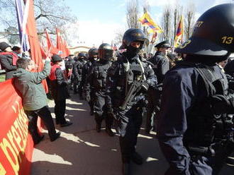 Zfackovali prý studenta kvůli názoru na Čínu. Zeman ale policisty chválí