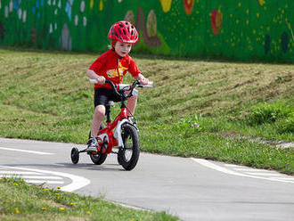 Jak vybrat správnou helmu? Statistky varují- zranění hlavy jsou u cyklistů častá.