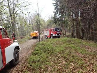 V Beskydech hořel les. Na pomoc museli přispěchat i polští hasiči