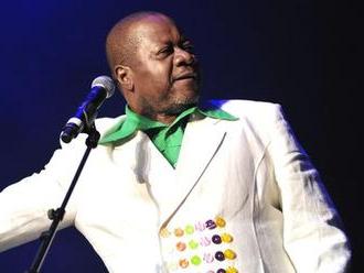 Zemřel legendární africký zpěvák Papa Wemba: Zkolaboval na pódiu