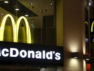 Rus vysoudil od McDonald's za verše 74 tisíc. Chtěl však miliony