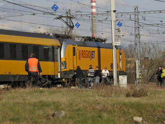 FOTO Tragédia na koľajniciach v Dunajskej Strede: Zrážku s vlakom neprežil kamionista  