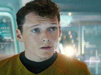 Řídil Enterprise, zajelo ho vlastní auto: Zemřela hvězda Star Treku Anton Yelchin  !