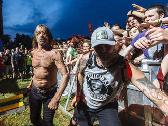 OBRAZEM: Iggy Pop i v 69 letech v Praze řádil jako černá ruka!