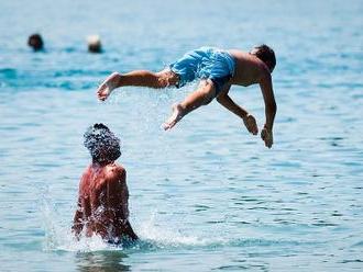 Odštartovala nočná mora pre rodičov na kúpalisku: Najčastejšie zranenia detí, ako im predísť!