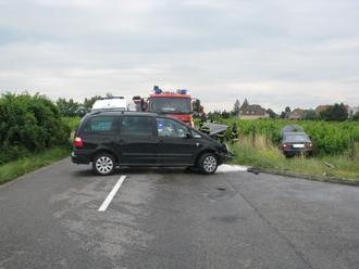 Exprezident Gašparovič prežíval minúty hrôzy: FOTO dopravnej nehody, limuzína skončila v poli!