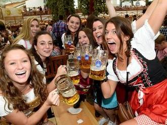 Baťůžkářům asi zatrhnou Oktoberfest. Německé útoky ovlivní i pivní slavnosti