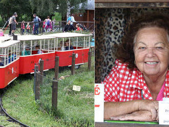 Jaroslava prodává jízdenky na dětskou tramvaj v zoo už 40 let