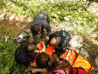 Dnešný deň neprial turistom, skolaboval muž i žena: Zasahovať musela aj horská záchranná služba