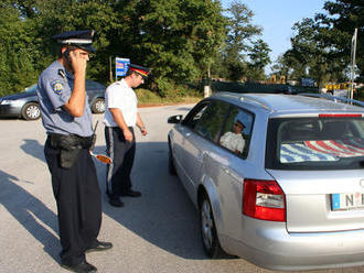 Stratu či krádež cestovného dokladu treba hlásiť, majte zelenú kartu