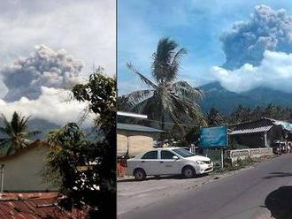 Nečekaná erupce indonéské sopky: Úřady pátrají po stovkách turistů