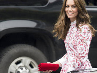 Kate Middleton v ostře sledovaných modelech roku 2016. Jaké šaty se vám líbí nejvíc?