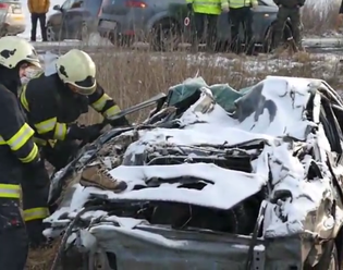 Rýchla jazda v maminom aute sa stala Romanovi   osudnou: VIDEO Mŕtveho syna našiel otec