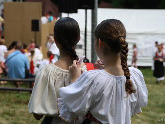 Folklórny súbor Vatra oslávi 65. výročie vzniku špeciálnym programom