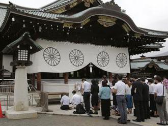 Japonský premiér poslal obetu do vojnovej svätyne Jasukuni