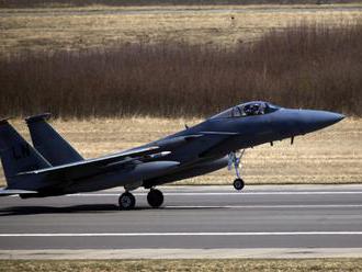 Neďaleko Madridu sa zrútila stíhačka F-18, pilot zahynul