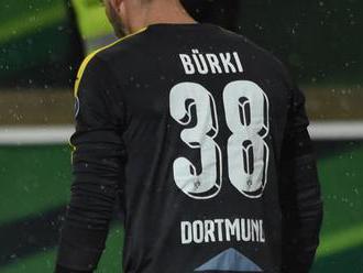 Brankár Bürki získal nový kontrakt v Dortmunde