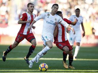 Real Madrid prehral v Girone, na Barcelonu stráca už osem bodov