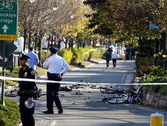 Na newyorskom Manhattane vrazil nákladiak do ľudí, hlásia šesť mŕtvych